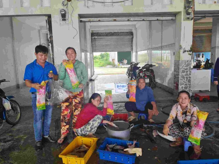 cong ty tnhh nam long tang gang tay Ca Mau