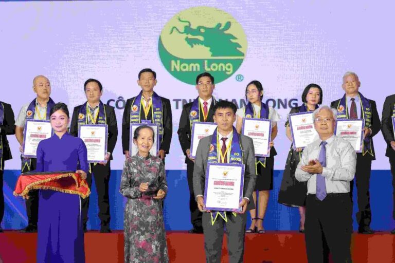 Găng tay cao su Nam Long đạt danh hiệu HVNCLC 2023