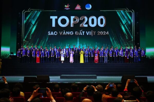 Găng tay cao su Nam Long đoạt giải Top 200 Giải thưởng Sao Vàng Đất Việt năm 2024