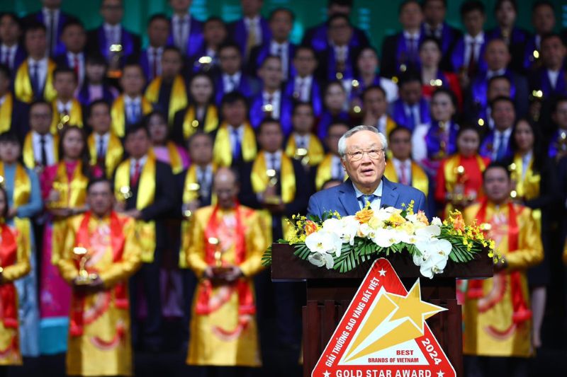Găng tay cao su Nam Long đoạt giải Top 200 Giải thưởng Sao Vàng Đất Việt năm 2024