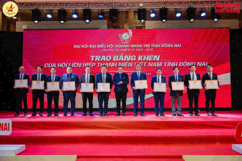 Găng tay cao su Nam Long trưng bày sản phẩm tại Đại hội Hội Doanh nhân trẻ tỉnh Đồng Nai, nhiệm kỳ 2025 – 2028