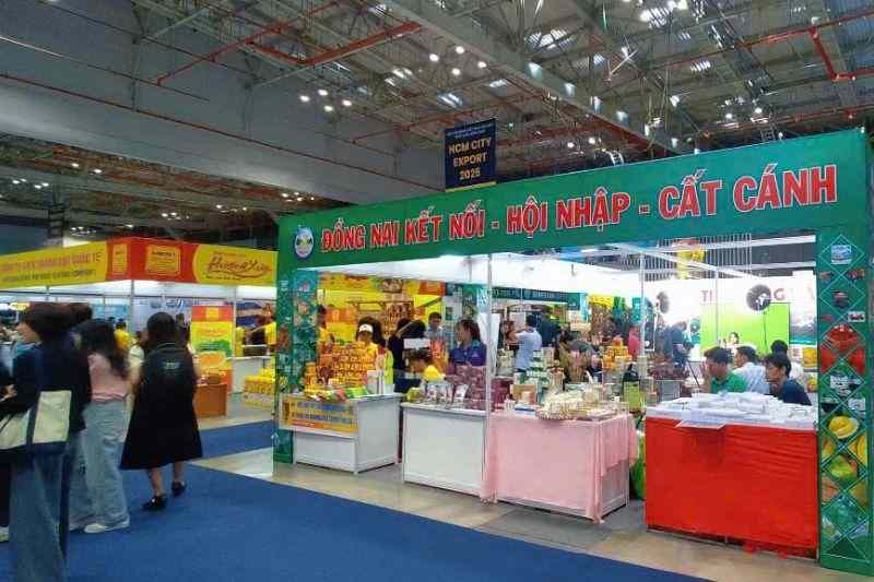 Găng tay cao su Nam Long xuất khẩu khẳng định chất lượng găng tay Việt 