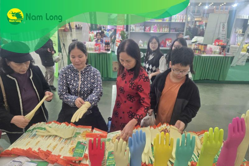 Găng tay cao su Nam Long tại Hội chợ Mùa thu 2025