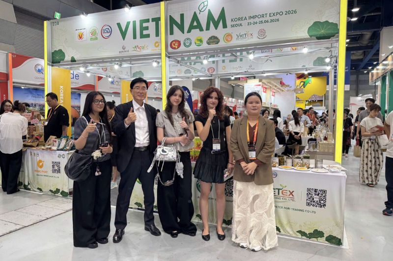 Găng tay cao su Nam Long Korea Import Expo 2026