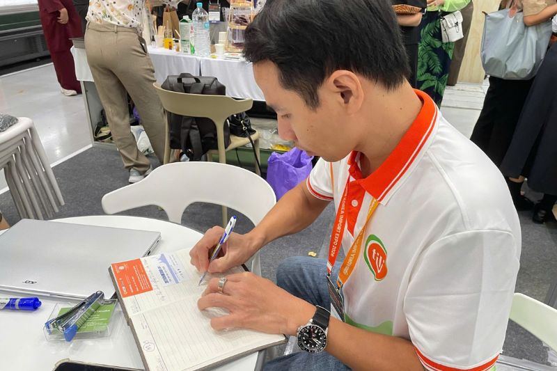 Găng tay cao su Nam Long Korea Import Expo 2026