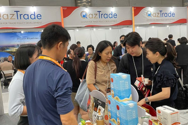 Găng tay cao su Nam Long Korea Import Expo 2026