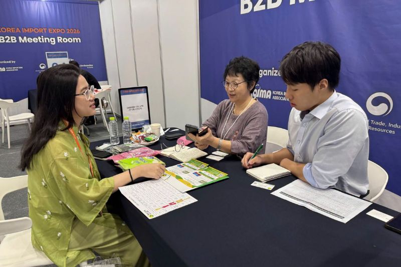 Găng tay cao su Nam Long Korea Import Expo 2026
