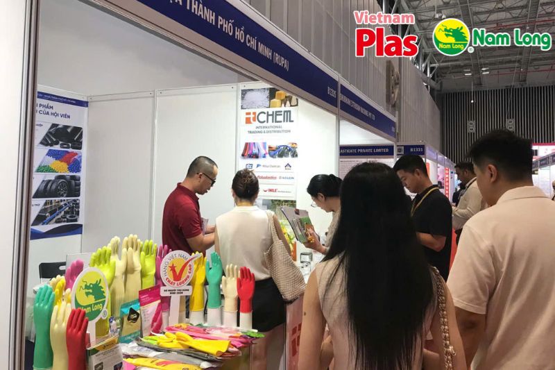 Găng tay cao su Nam Long tại Vietnam Plas 2026