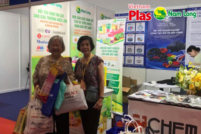 Găng tay cao su Nam Long tại Vietnam Plas 2026