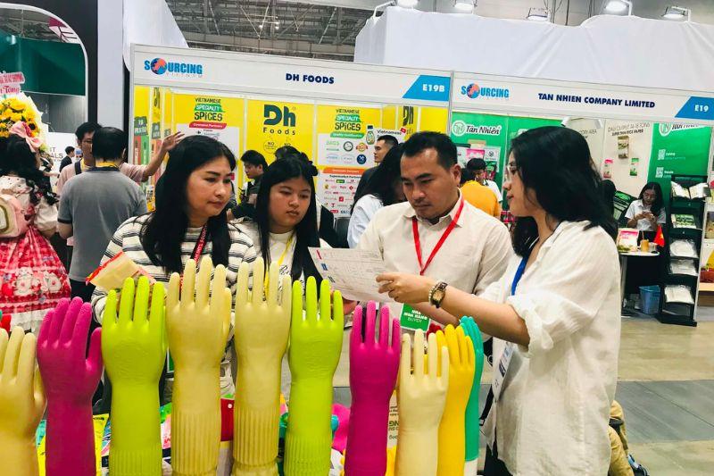 găng tay cao su Nam Long tại Vietnam International Sourcing 2026