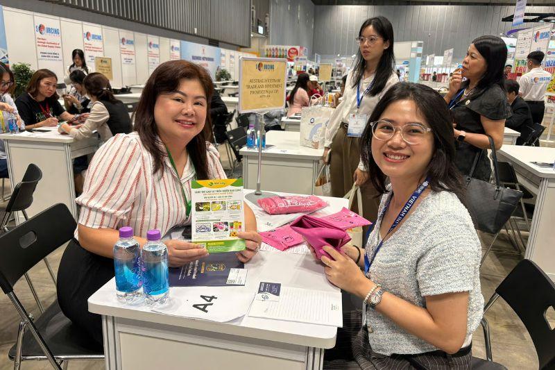 găng tay cao su Nam Long tại Vietnam International Sourcing 2026